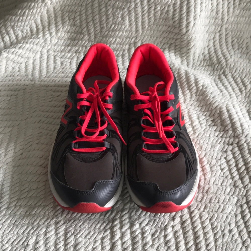 NEW BALANCE